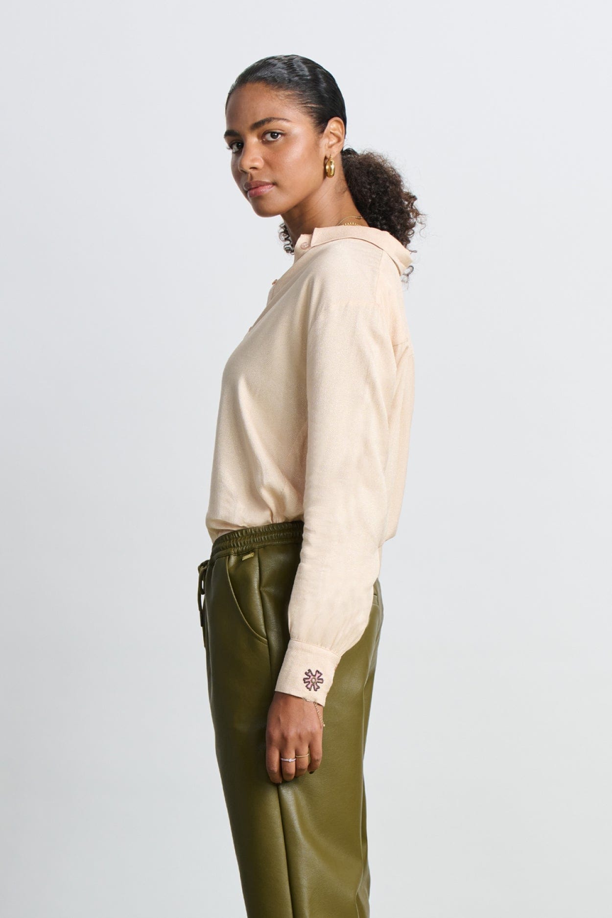 POM Amsterdam Blouses BLOUSE - Milly Smokey Sand
