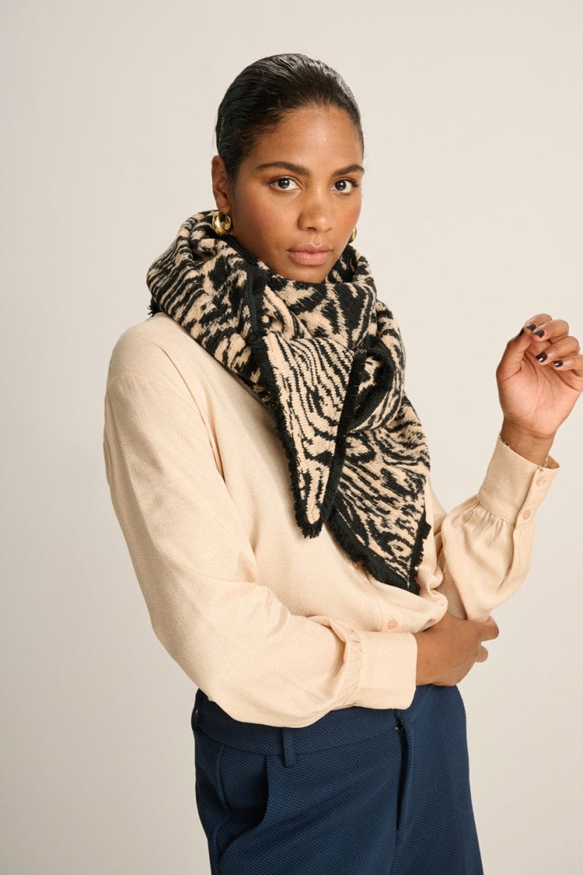 POM Amsterdam Shawls Beige / OS ÉCHARPE - Zebra Glorious Sand