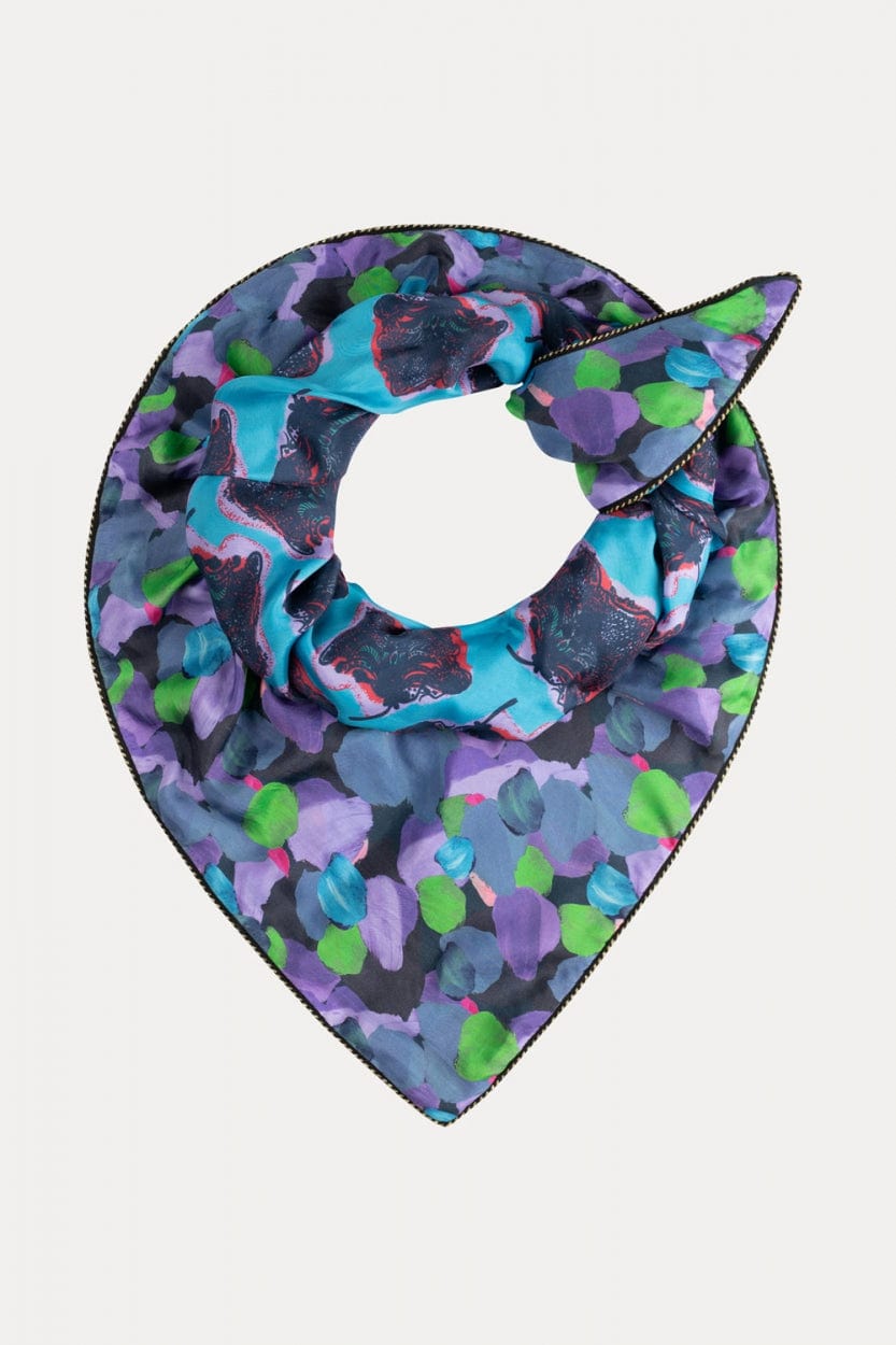 POM Amsterdam Shawls Blue / OS ÉCHARPE - Double Flower Pop Blue