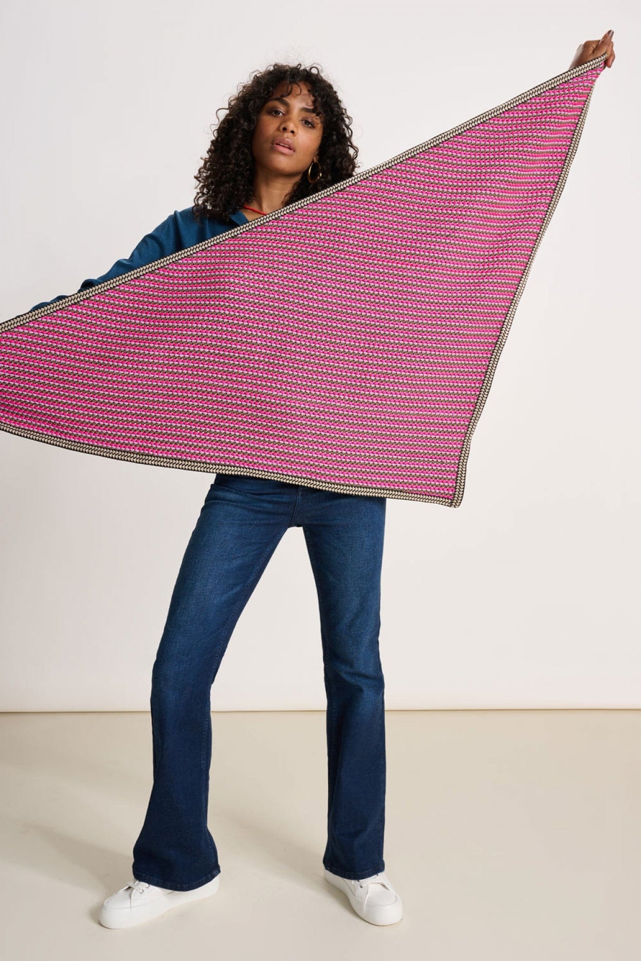POM Amsterdam Shawls Pink / OS ÉCHARPE - Contours Fluor Pink
