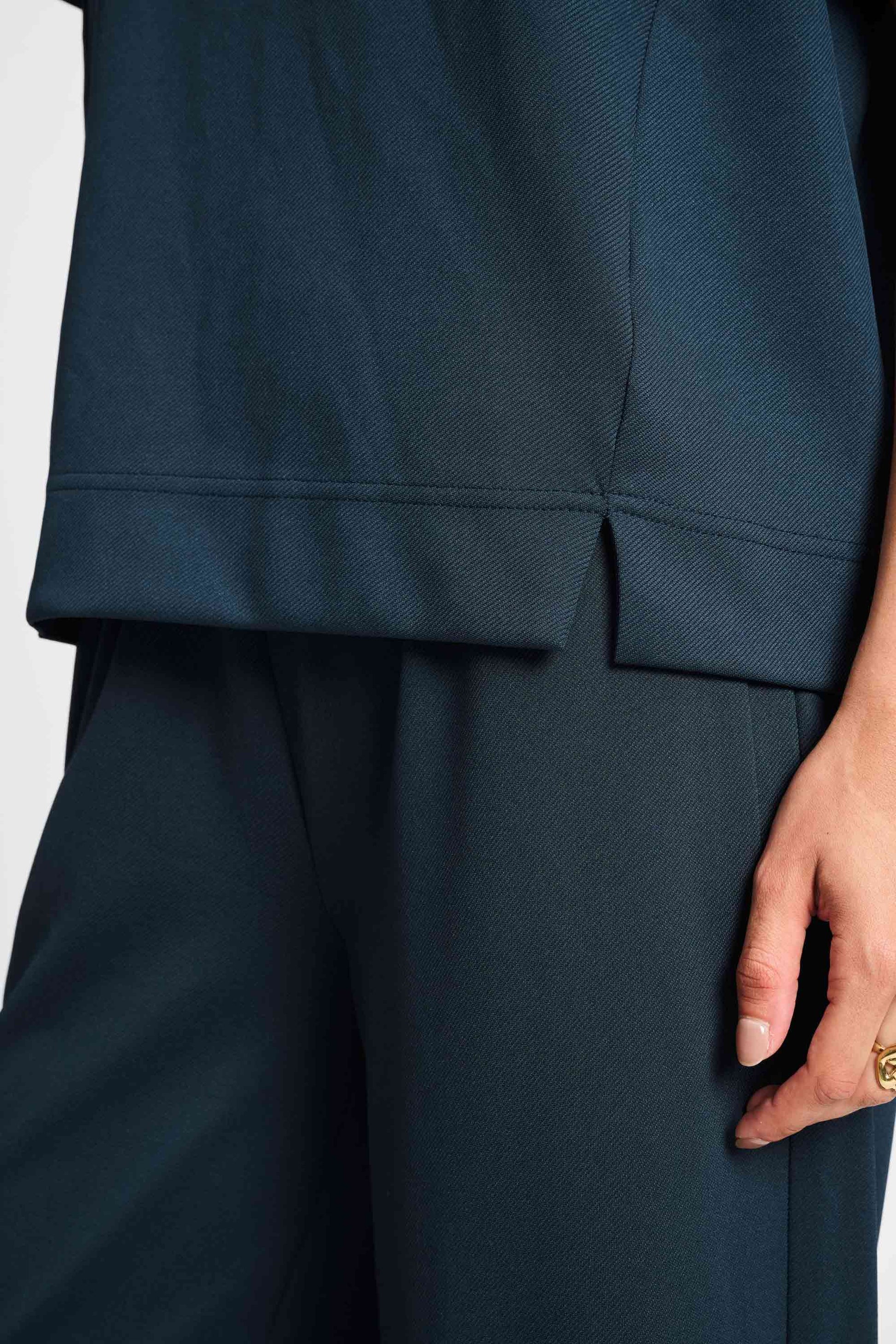 POM Amsterdam Tops TOP - Nina Dark Navy