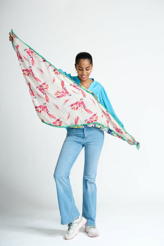 POM Amsterdam Shawls White / OS ÉCHARPE - Double Parrots
