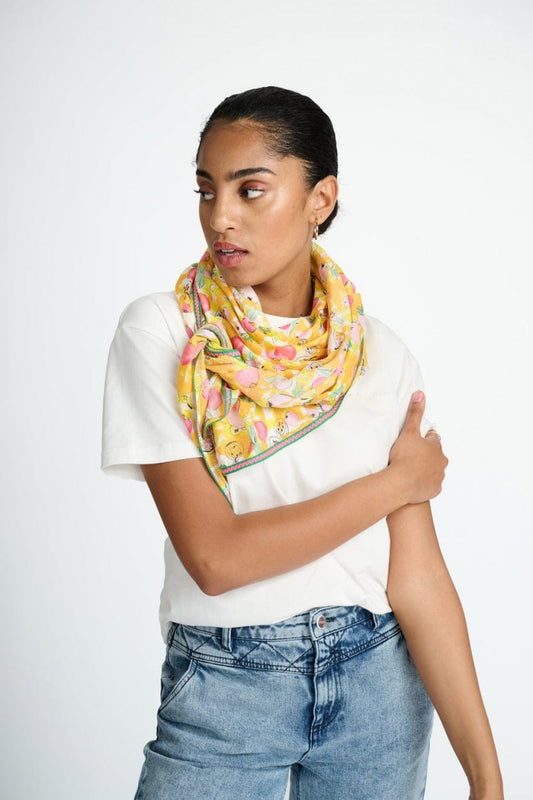 POM Amsterdam Shawls Yellow / OS ÉCHARPE - Pomegranate Yellow